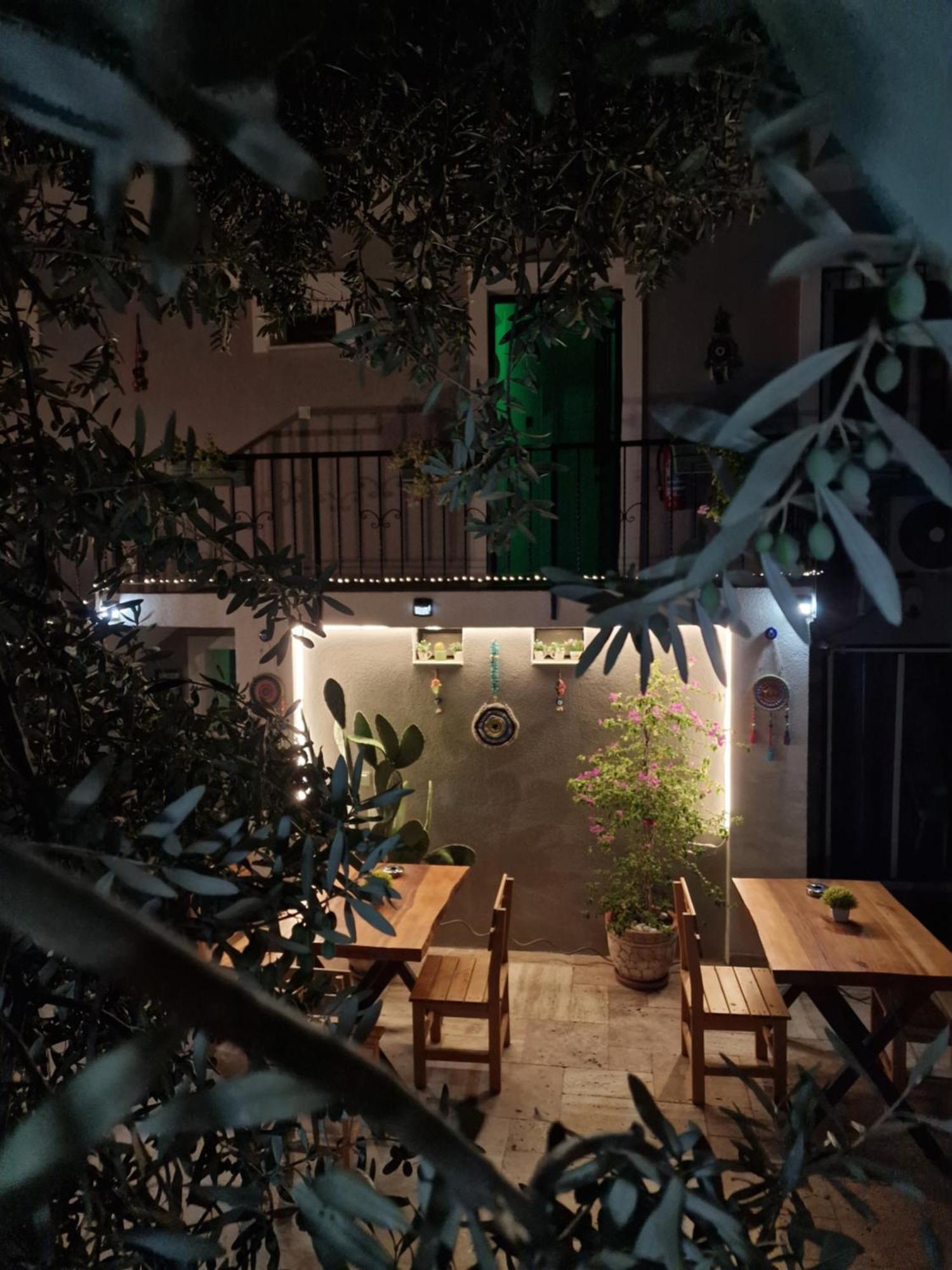 Otelia Pansiyon Ayvalı Dış mekan fotoğraf